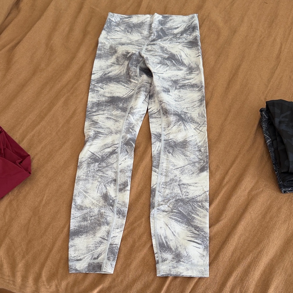 lululemon athletica Gray and White Patterned Leggings